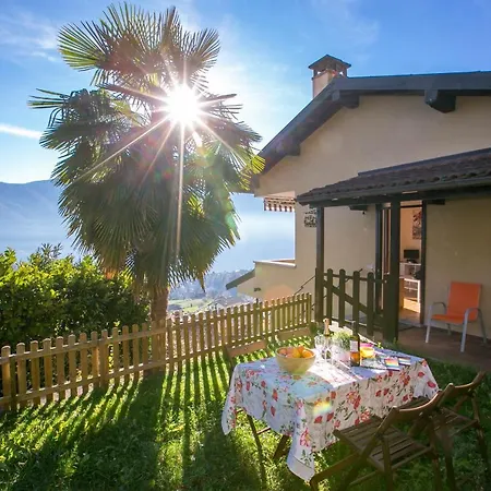 Sleeps 6 * 레노